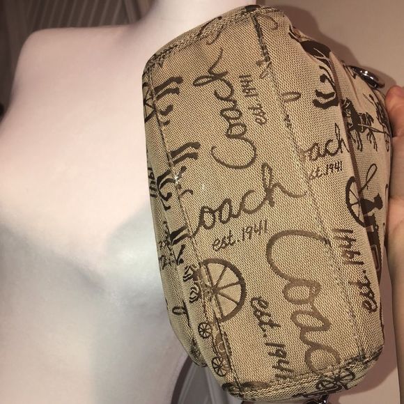 COACH Tan Horse Carriage Embroidered Canvas Brown Leather Crossbody Shoulder Bag - Picture 4 of 16